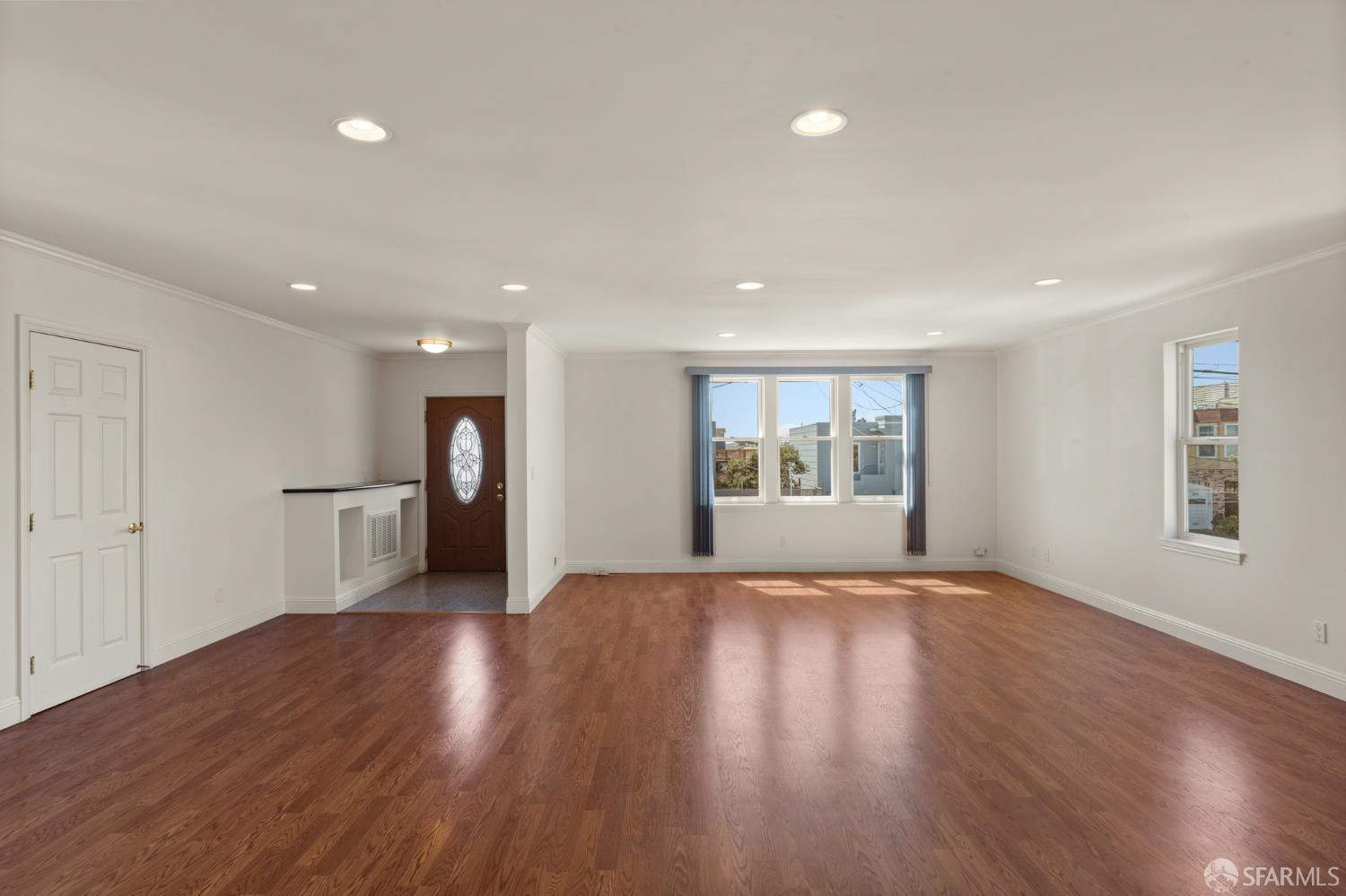 Detail Gallery Image 5 of 64 For 4108 Moraga St, San Francisco,  CA 94122 - – Beds | – Baths