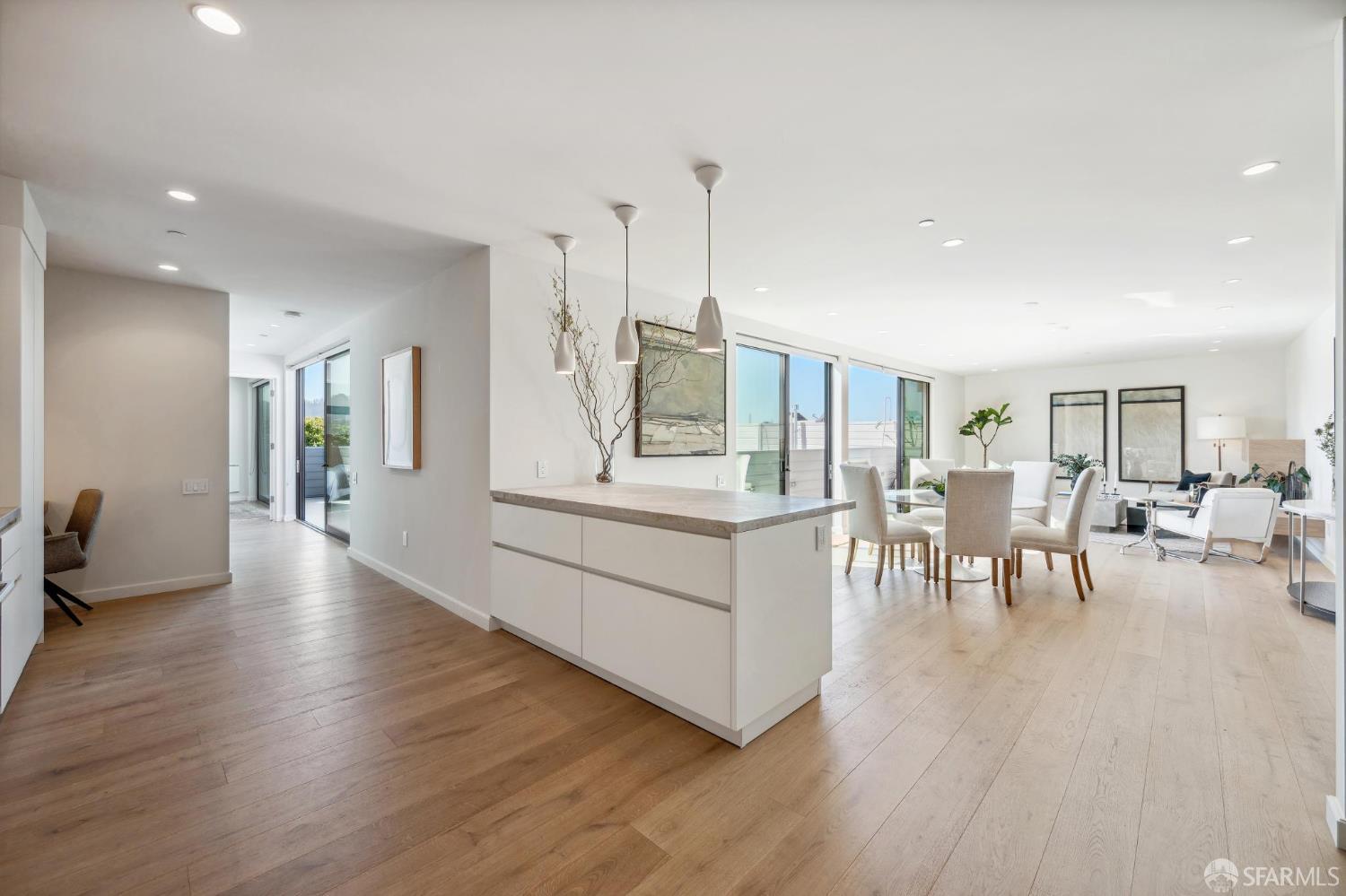 Detail Gallery Image 22 of 47 For 3657 California St, San Francisco,  CA 94118 - 3 Beds | 3 Baths