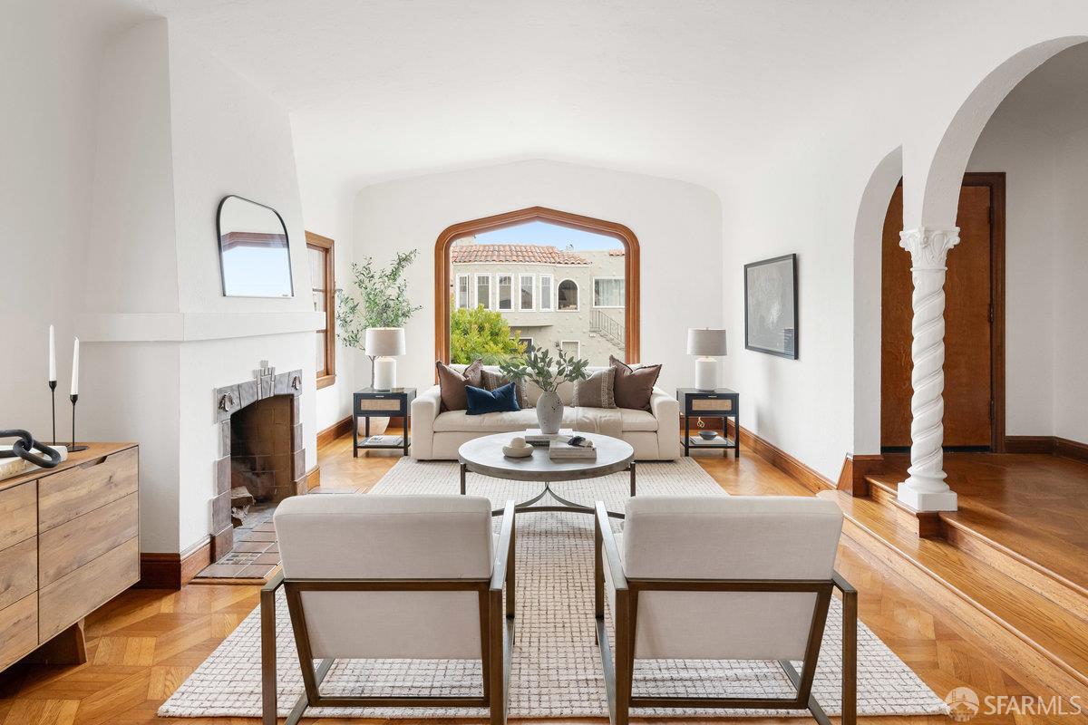 Detail Gallery Image 2 of 51 For 115 Pinehurst Way, San Francisco,  CA 94127 - 3 Beds | 3 Baths