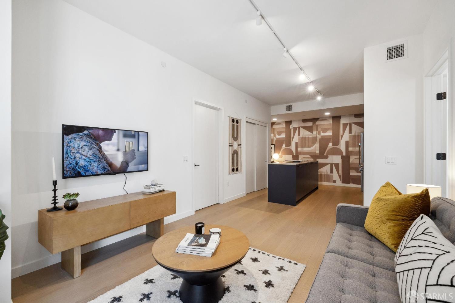 Detail Gallery Image 3 of 9 For 988 Harrison St Hl6,  San Francisco,  CA 94107 - 2 Beds | 2 Baths