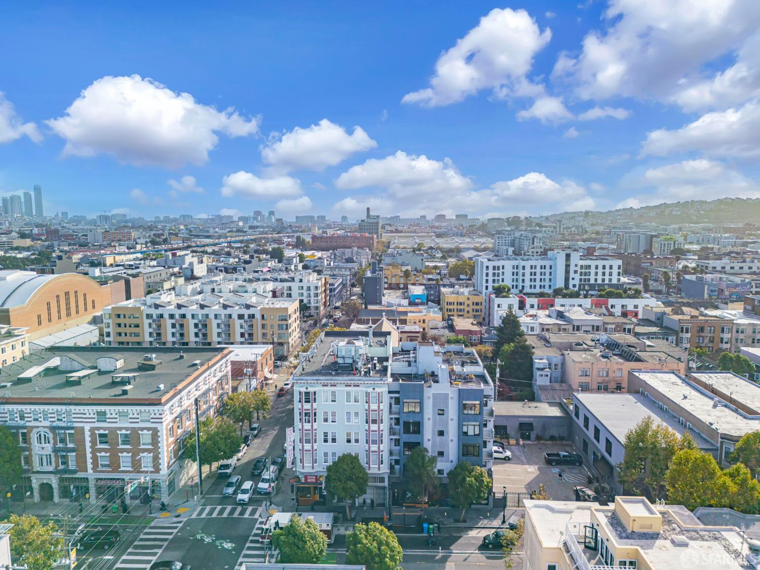 Detail Gallery Image 33 of 41 For 413 Valencia St #303,  San Francisco,  CA 94103 - 2 Beds | 2 Baths