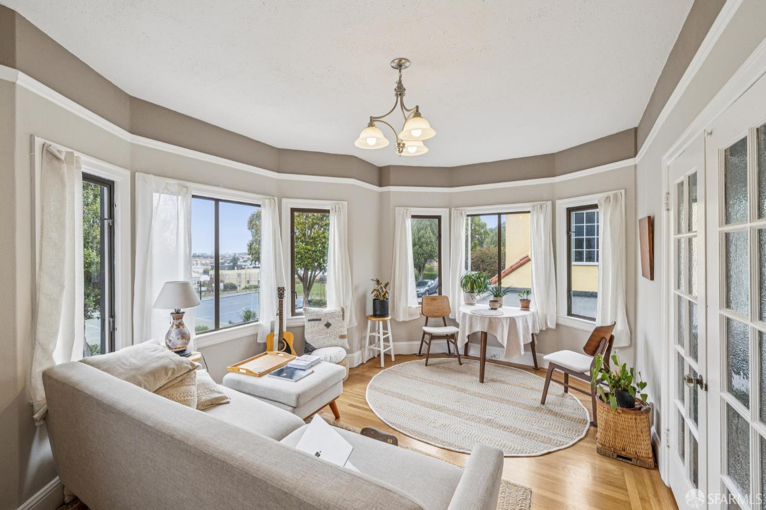 Detail Gallery Image 10 of 63 For 265 Rivoli St, San Francisco,  CA 94117 - – Beds | – Baths