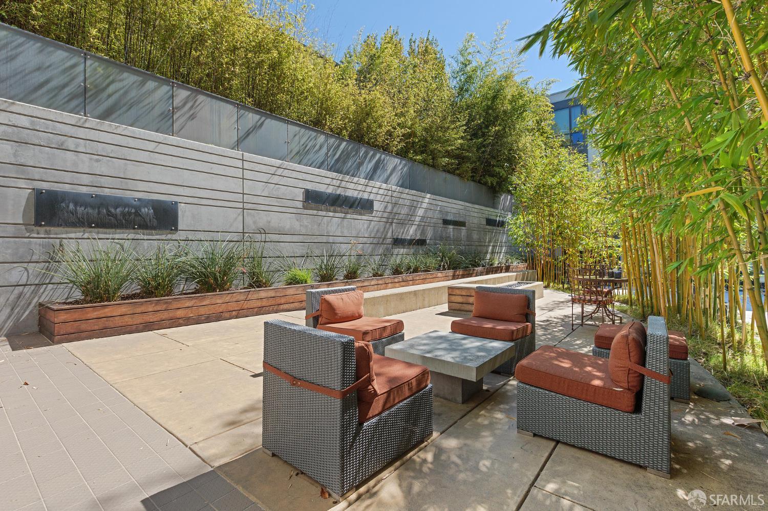 Detail Gallery Image 51 of 56 For 2101 Bryant St #306,  San Francisco,  CA 94110 - 3 Beds | 3 Baths