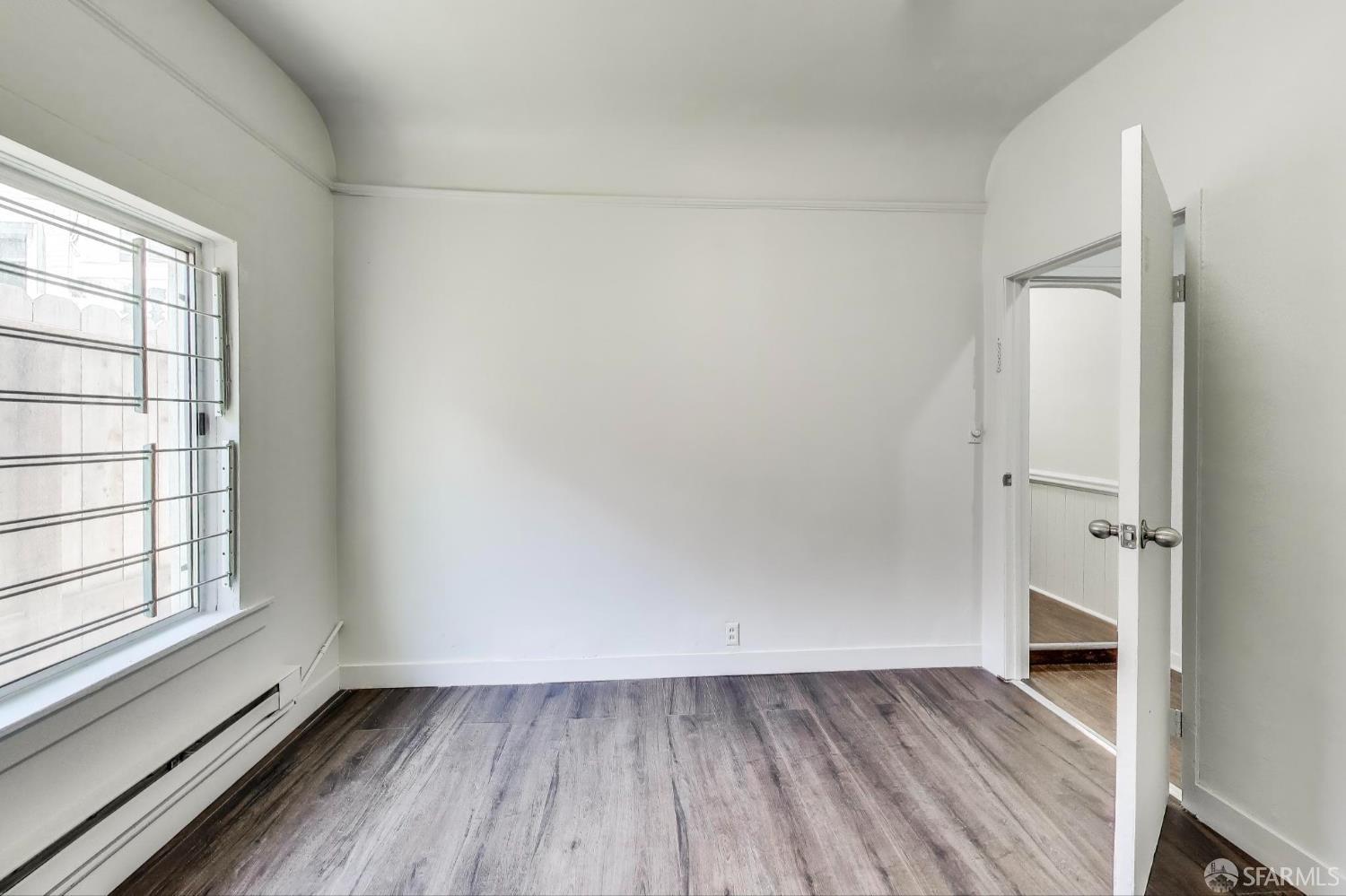 Detail Gallery Image 10 of 39 For 1671 Greenwich St, San Francisco,  CA 94123 - – Beds | – Baths