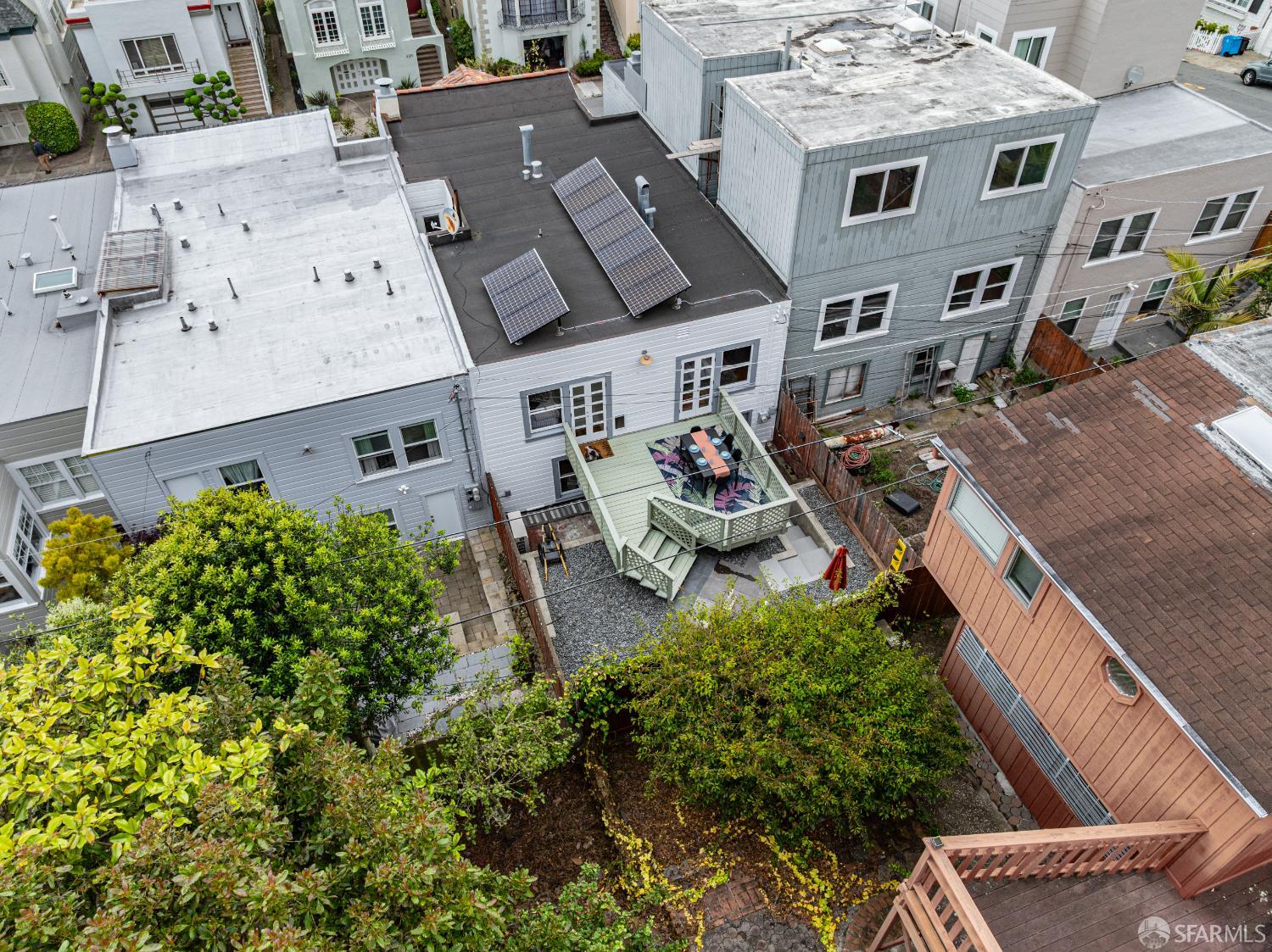 Detail Gallery Image 3 of 38 For 2212 15th Ave, San Francisco,  CA 94116 - 2 Beds | 1 Baths