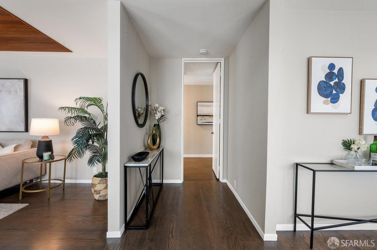 Detail Gallery Image 11 of 40 For 800 Larkspur Dr, Millbrae,  CA 94030 - 3 Beds | 3 Baths