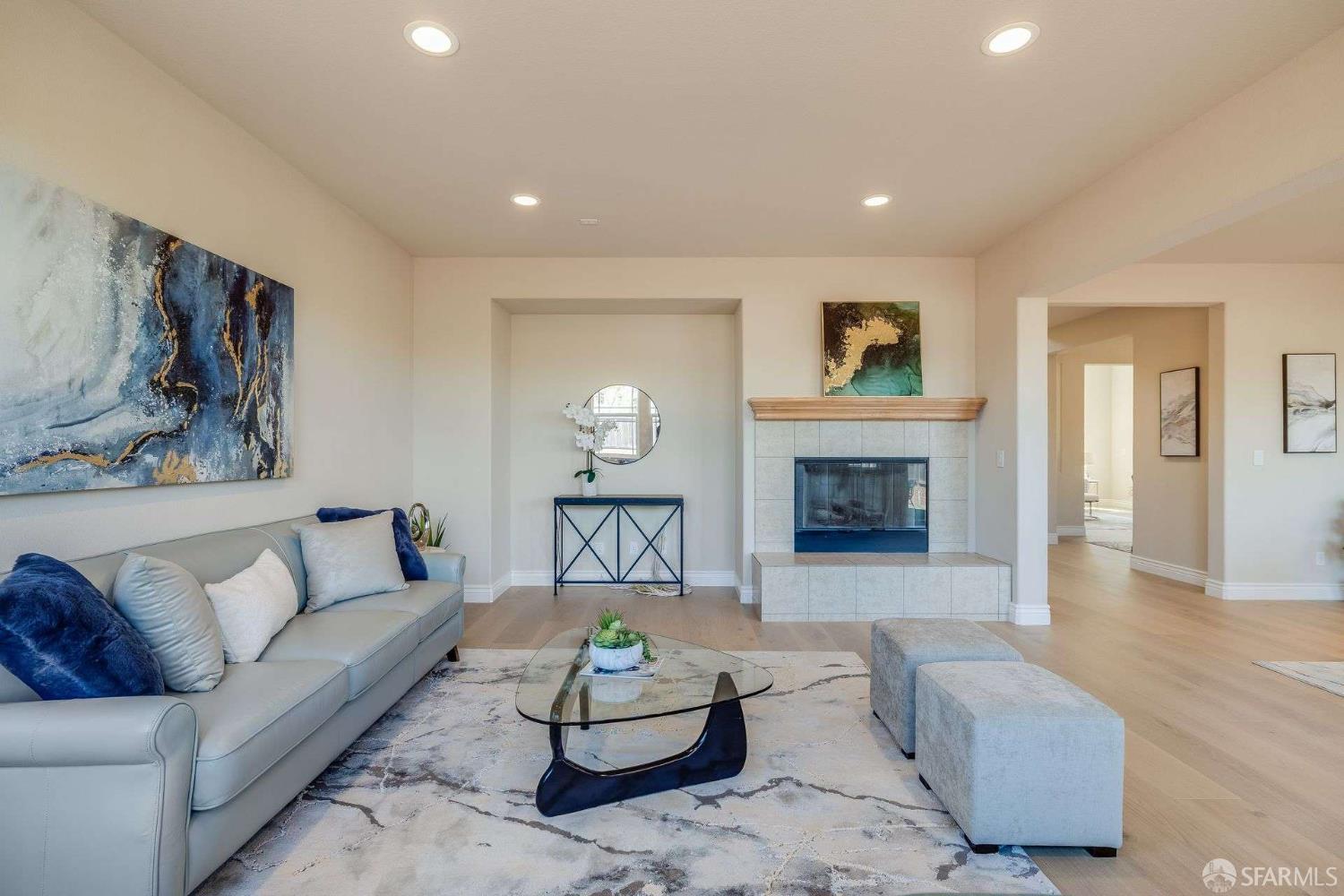 Detail Gallery Image 9 of 52 For 5619 Wells Ln, San Ramon,  CA 94582 - 5 Beds | 3/1 Baths