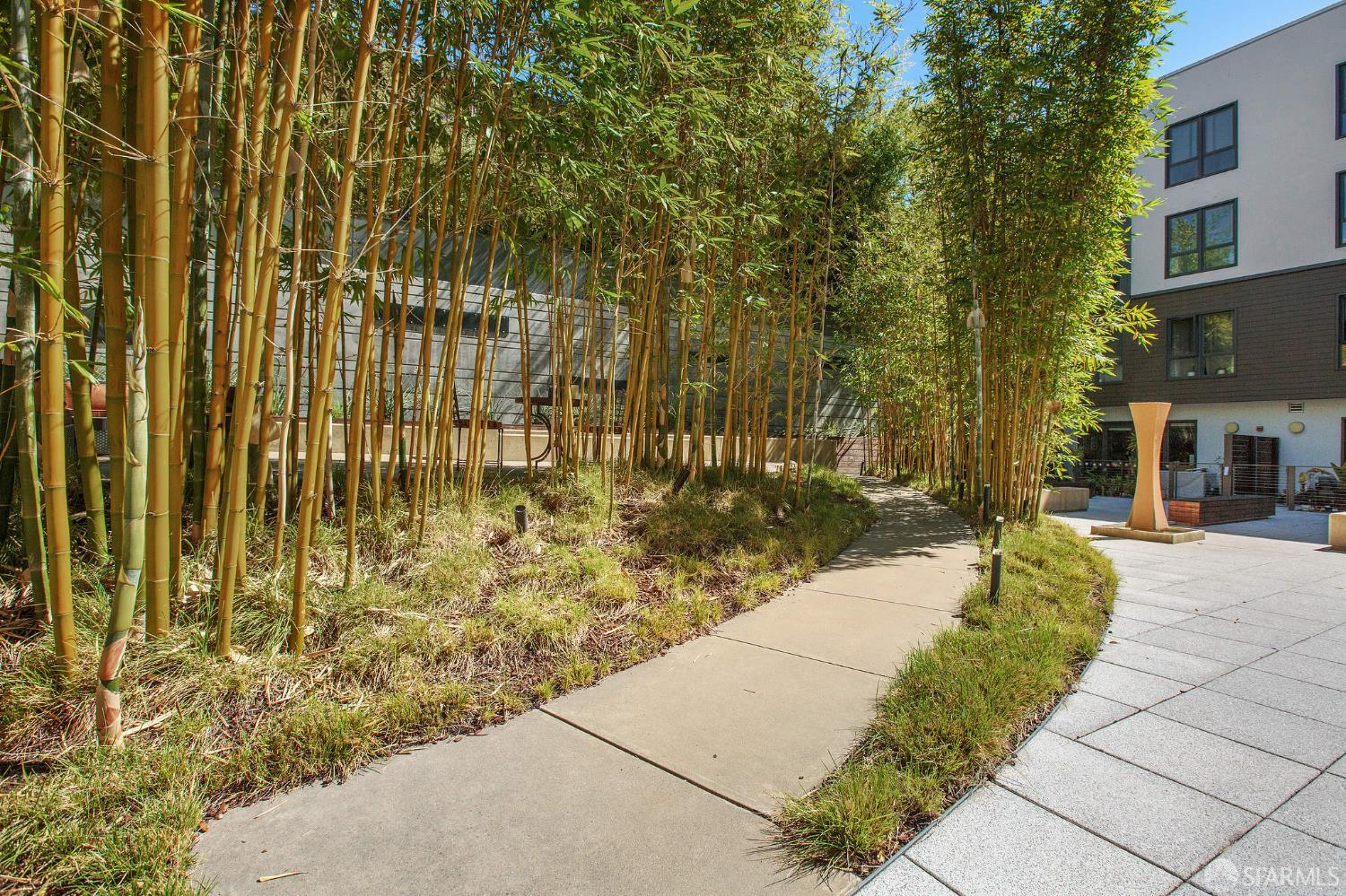 Detail Gallery Image 52 of 56 For 2101 Bryant St #306,  San Francisco,  CA 94110 - 3 Beds | 3 Baths