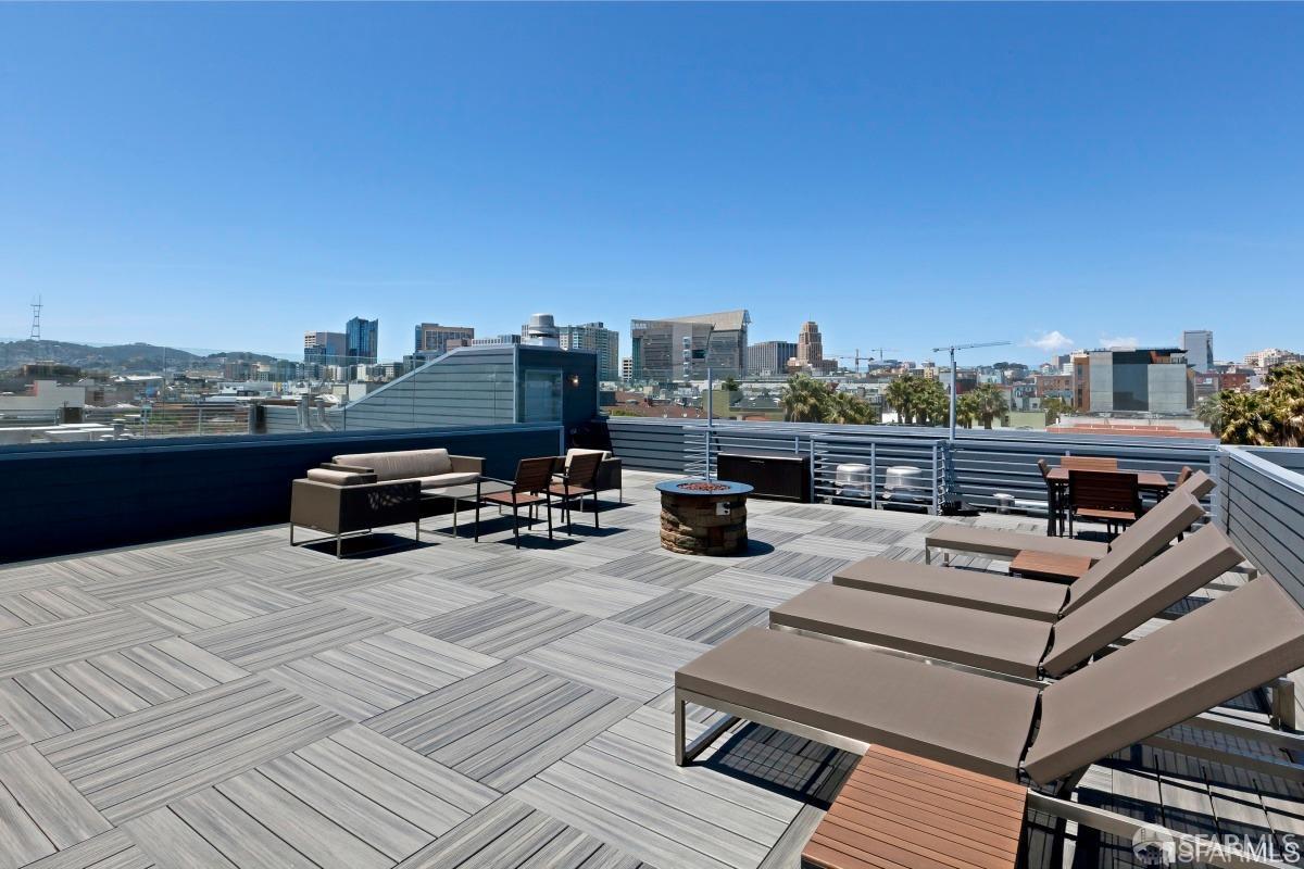 Photo #18: 425066053 Listing: Photo #18