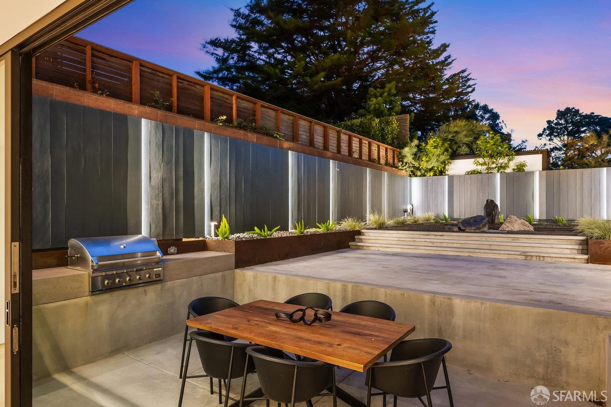 Detail Gallery Image 79 of 85 For 838 Duncan St, San Francisco,  CA 94131 - 3 Beds | 3 Baths