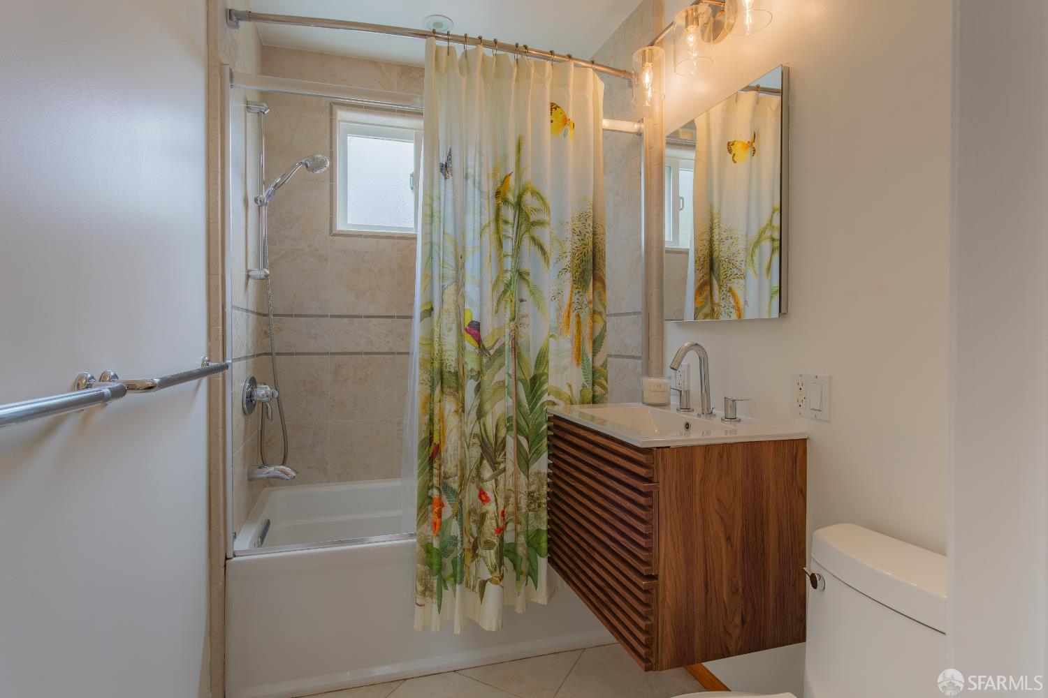 Detail Gallery Image 12 of 36 For 148 Marview Way, San Francisco,  CA 94131 - 4 Beds | 2/1 Baths