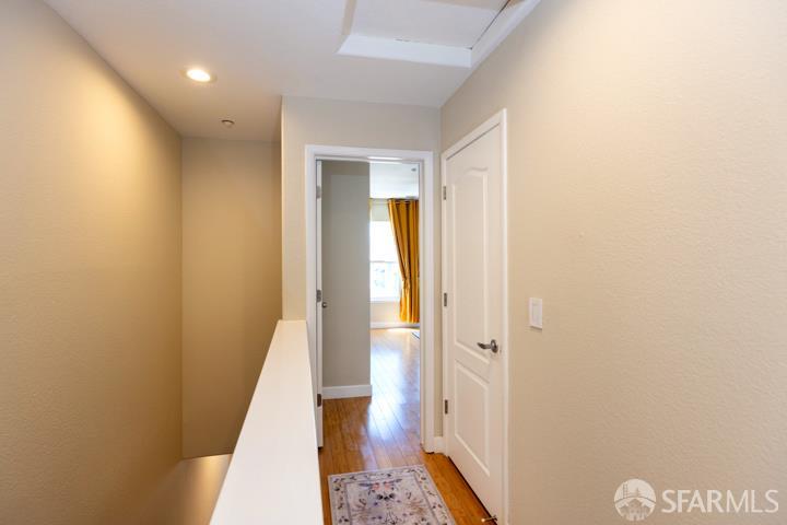 Detail Gallery Image 13 of 31 For 22832 Evanswood Rd, Hayward,  CA 94541 - 2 Beds | 2/1 Baths