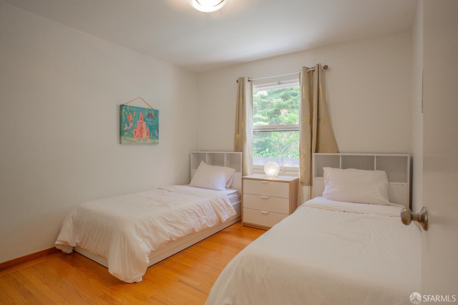 Detail Gallery Image 15 of 36 For 148 Marview Way, San Francisco,  CA 94131 - 4 Beds | 2/1 Baths