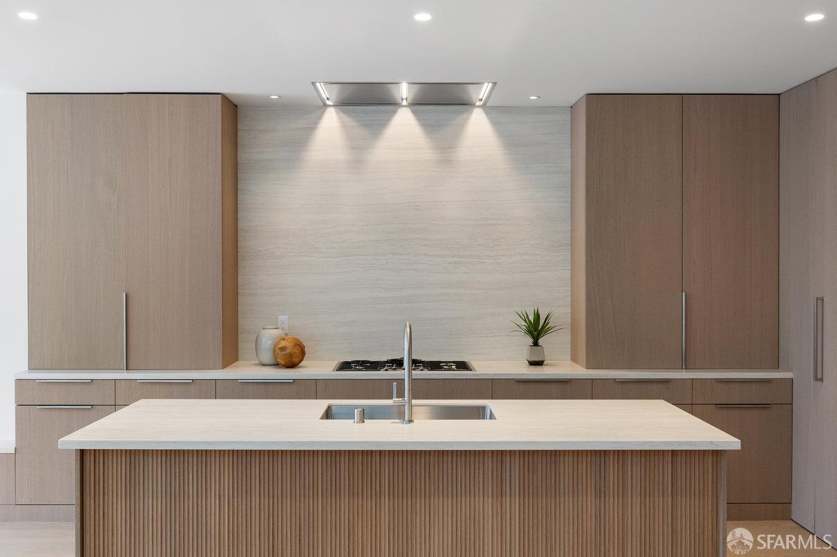 Detail Gallery Image 19 of 85 For 838 Duncan St, San Francisco,  CA 94131 - 3 Beds | 3 Baths