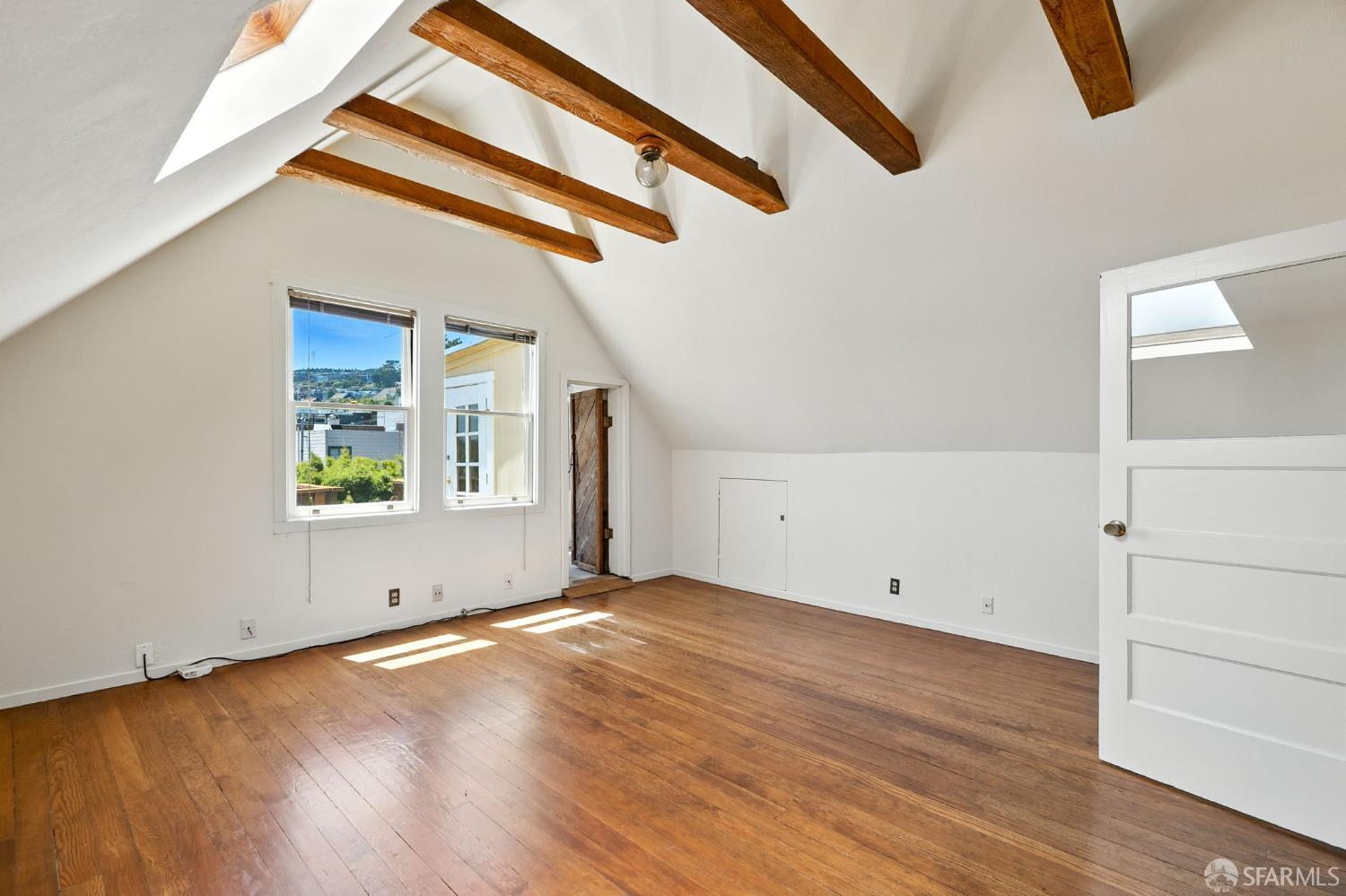 Detail Gallery Image 34 of 47 For 449 27th St, San Francisco,  CA 94131 - – Beds | – Baths