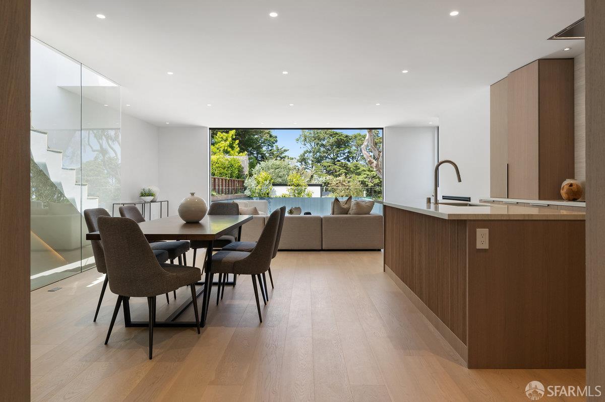 Detail Gallery Image 9 of 85 For 838 Duncan St, San Francisco,  CA 94131 - 3 Beds | 3 Baths
