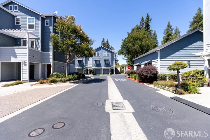 Detail Gallery Image 27 of 31 For 22832 Evanswood Rd, Hayward,  CA 94541 - 2 Beds | 2/1 Baths