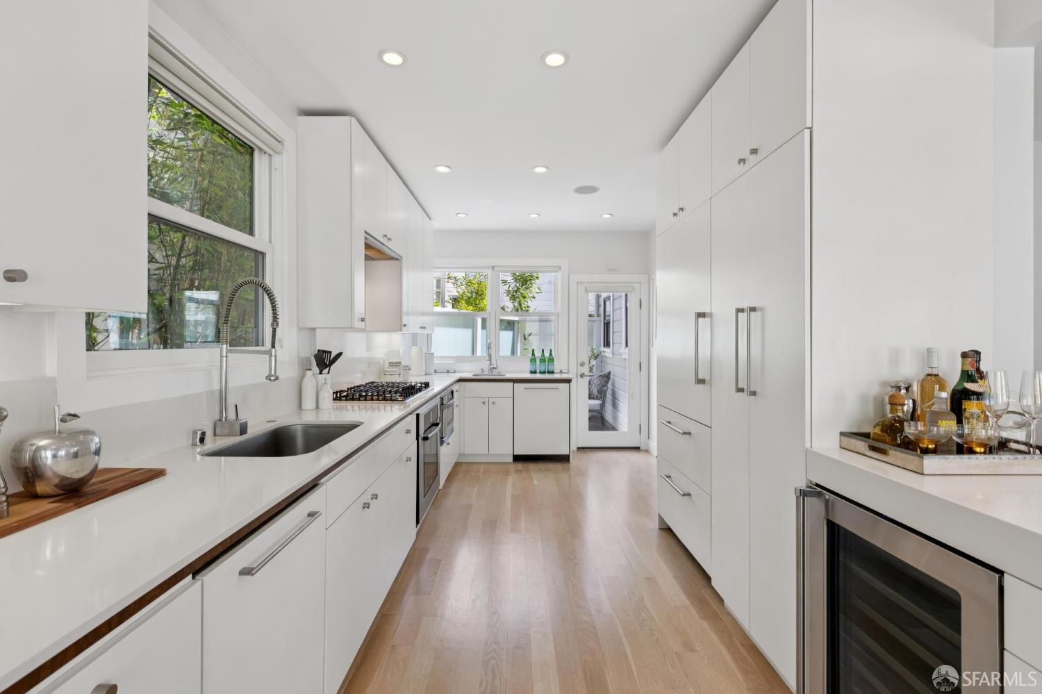 Detail Gallery Image 14 of 41 For 12 Rico Way, San Francisco,  CA 94123 - 3 Beds | 3 Baths