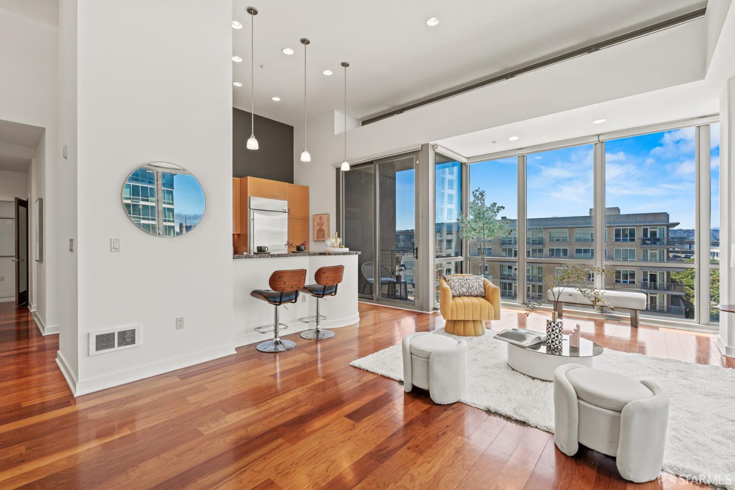 Photo #4: 425058390 Listing 