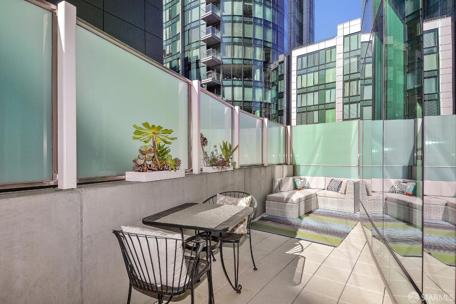 Detail Gallery Image 4 of 30 For 338 Spear St #3H,  San Francisco,  CA 94105 - 1 Beds | 1 Baths