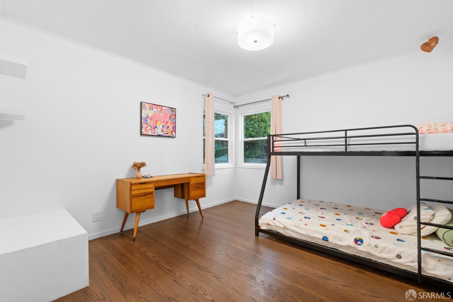 Detail Gallery Image 14 of 33 For 208 Harkness Ave, San Francisco,  CA 94134 - 3 Beds | 2 Baths