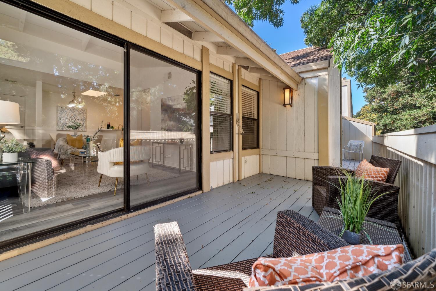 Detail Gallery Image 6 of 30 For 4510 Melody Dr #18,  Concord,  CA 94521 - 2 Beds | 2 Baths