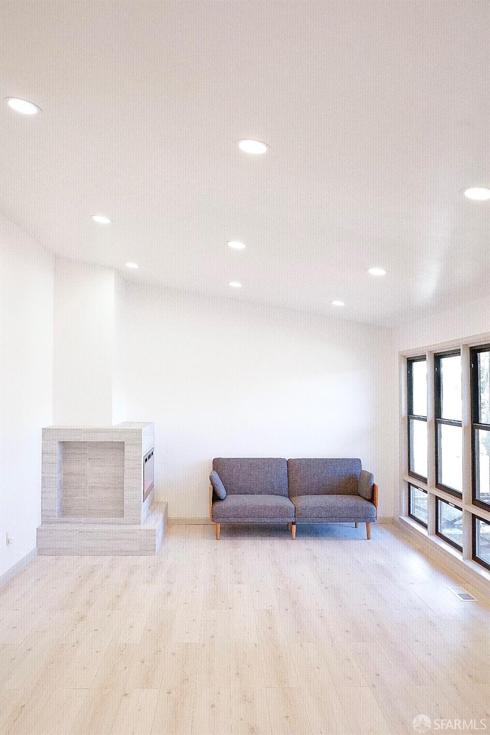 Detail Gallery Image 13 of 33 For 1517 Maxine Ave, San Mateo,  CA 94401 - 3 Beds | 2 Baths