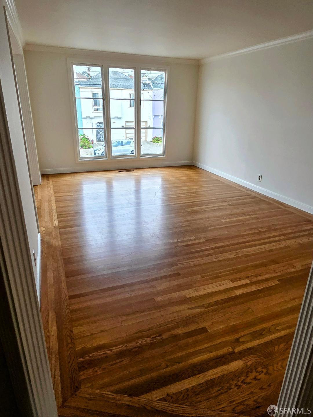 Detail Gallery Image 3 of 33 For 1479 42nd Ave, San Francisco,  CA 94122 - 3 Beds | 2 Baths