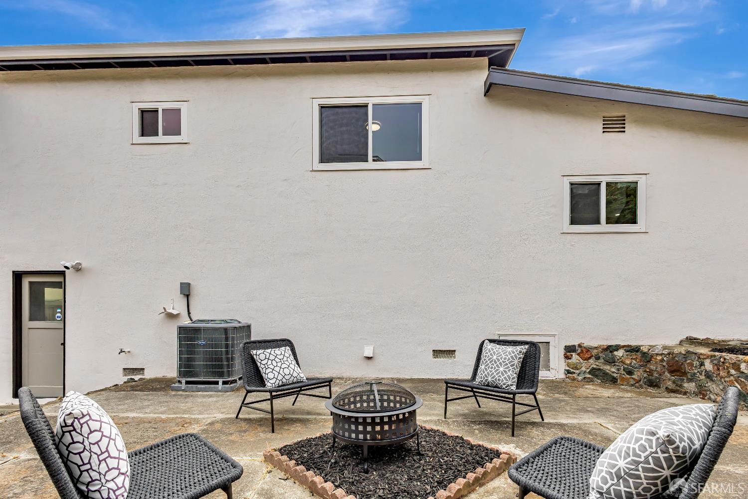 Detail Gallery Image 25 of 32 For 508 Rocca Ave, South San Francisco,  CA 94080 - 3 Beds | 2 Baths