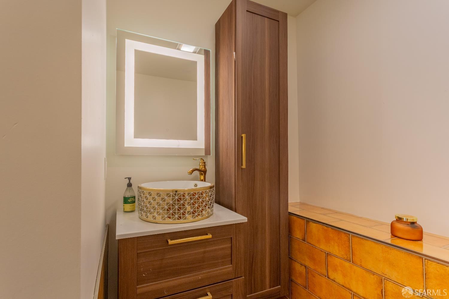 Detail Gallery Image 22 of 36 For 148 Marview Way, San Francisco,  CA 94131 - 4 Beds | 2/1 Baths