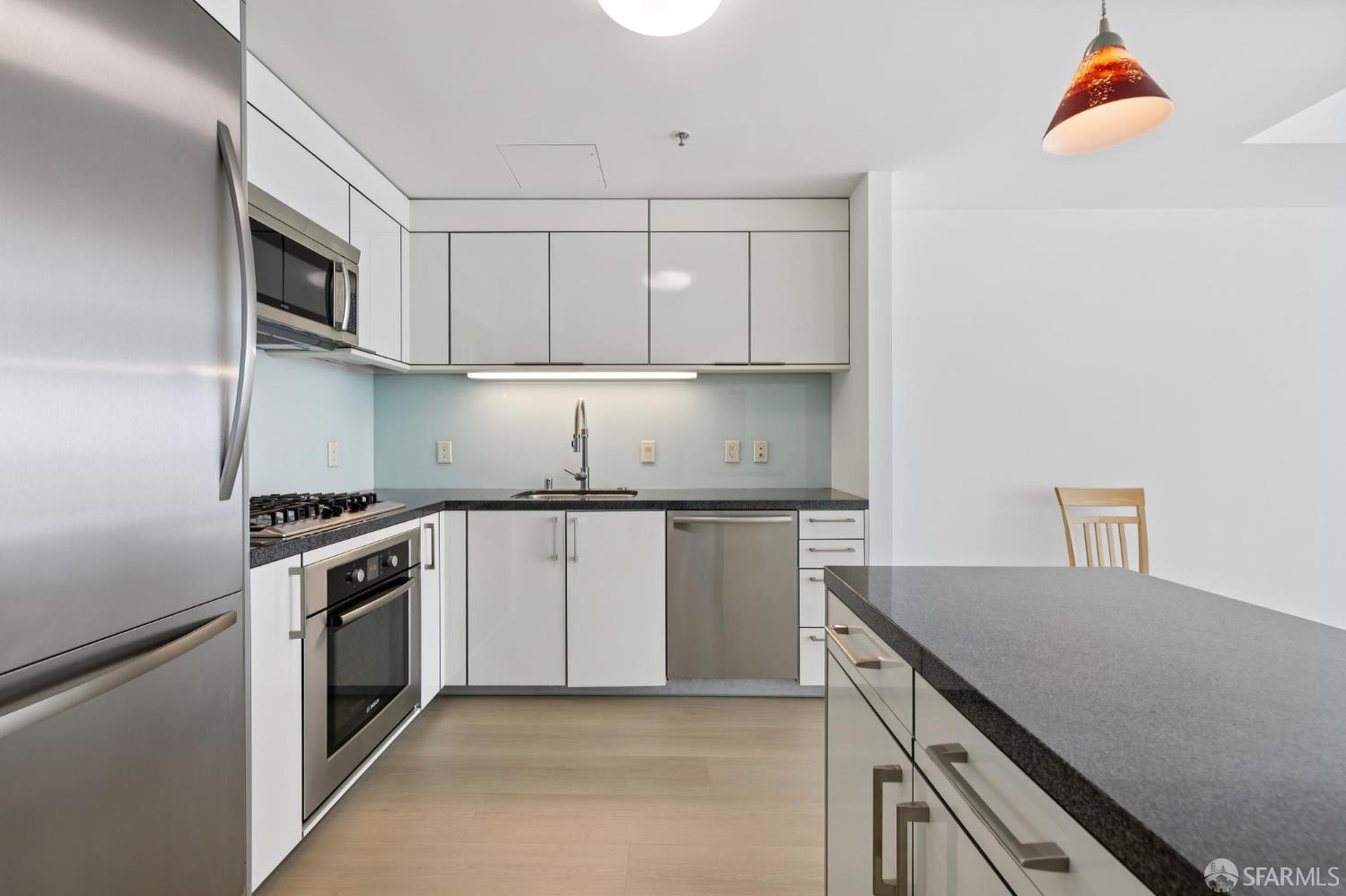 Detail Gallery Image 6 of 30 For 338 Spear St #3H,  San Francisco,  CA 94105 - 1 Beds | 1 Baths
