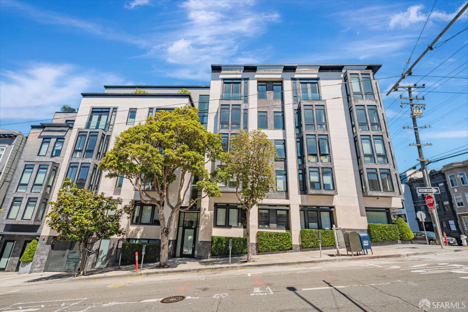 Detail Gallery Image 15 of 15 For 1601 Larkin St #204,  San Francisco,  CA 94109 - 1 Beds | 1 Baths
