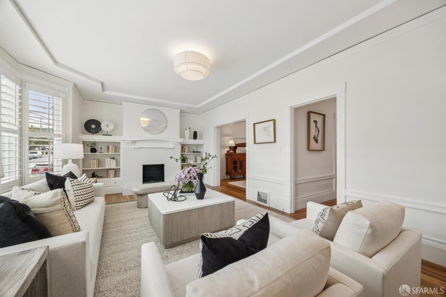 Detail Gallery Image 3 of 22 For 265 19th Ave, San Francisco,  CA 94121 - 2 Beds | 1 Baths
