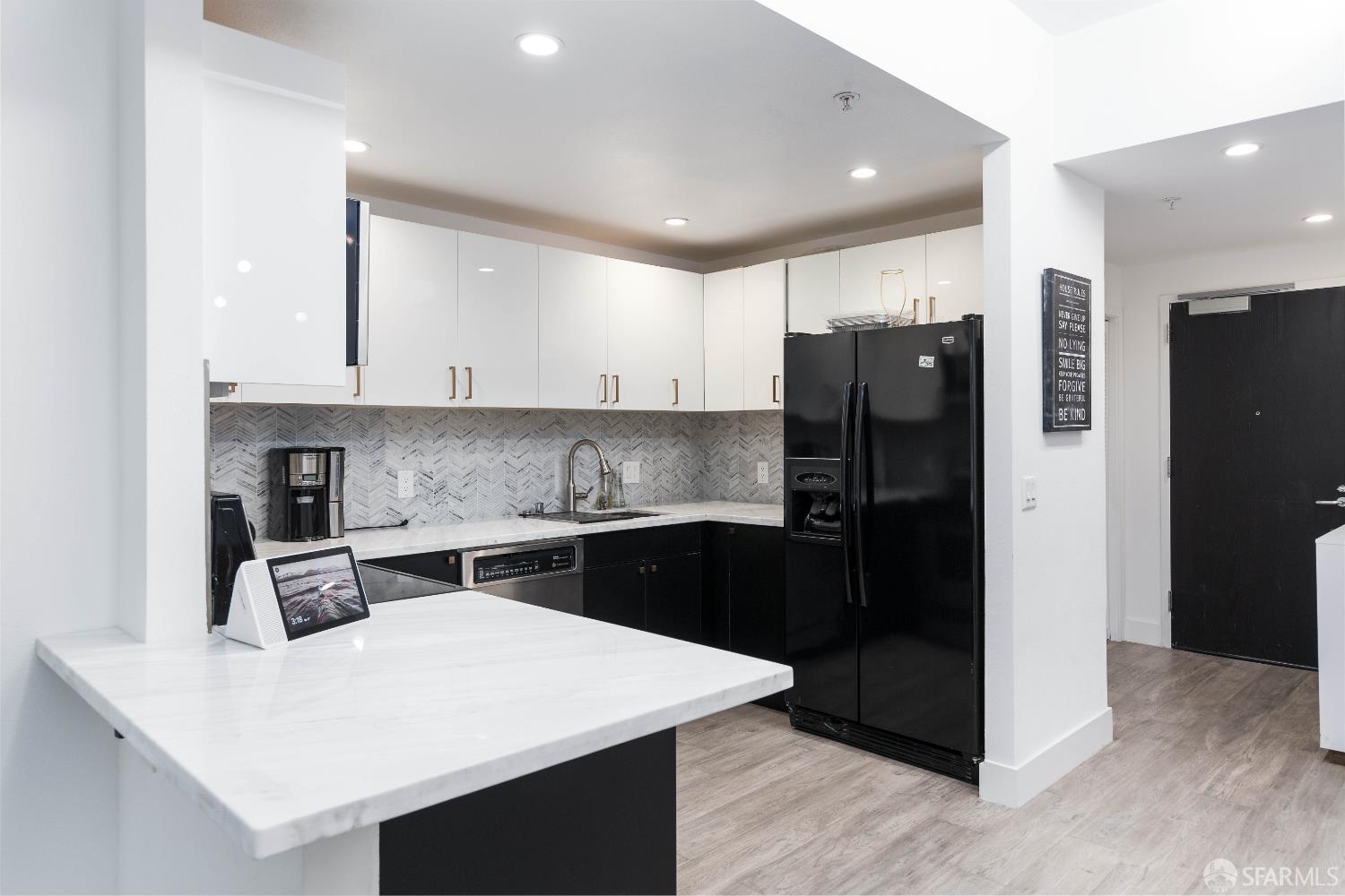 Detail Gallery Image 5 of 44 For 88 King St #108,  San Francisco,  CA 94107 - 2 Beds | 2 Baths