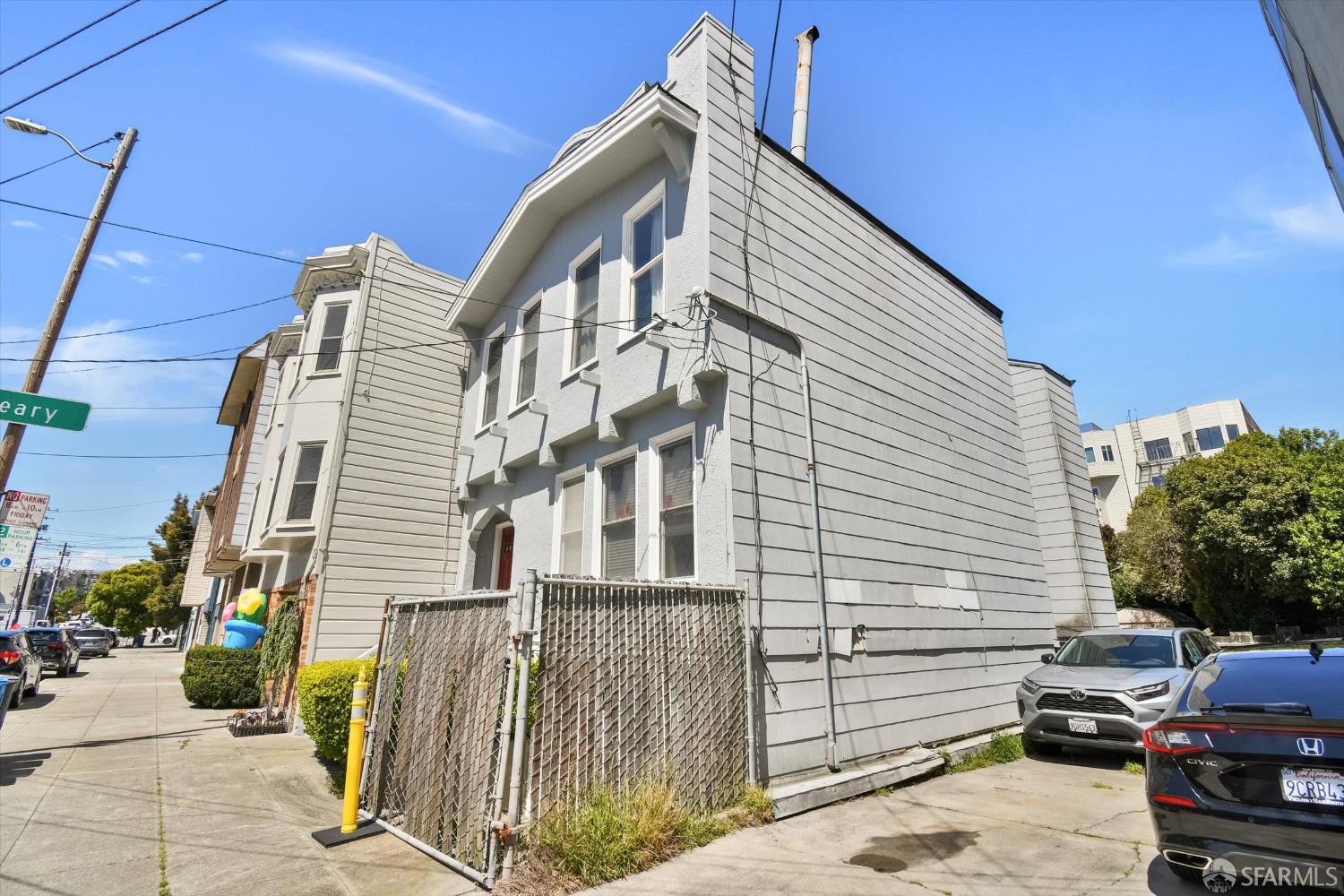 Detail Gallery Image 3 of 23 For 270 Collins St, San Francisco,  CA 94118 - – Beds | – Baths