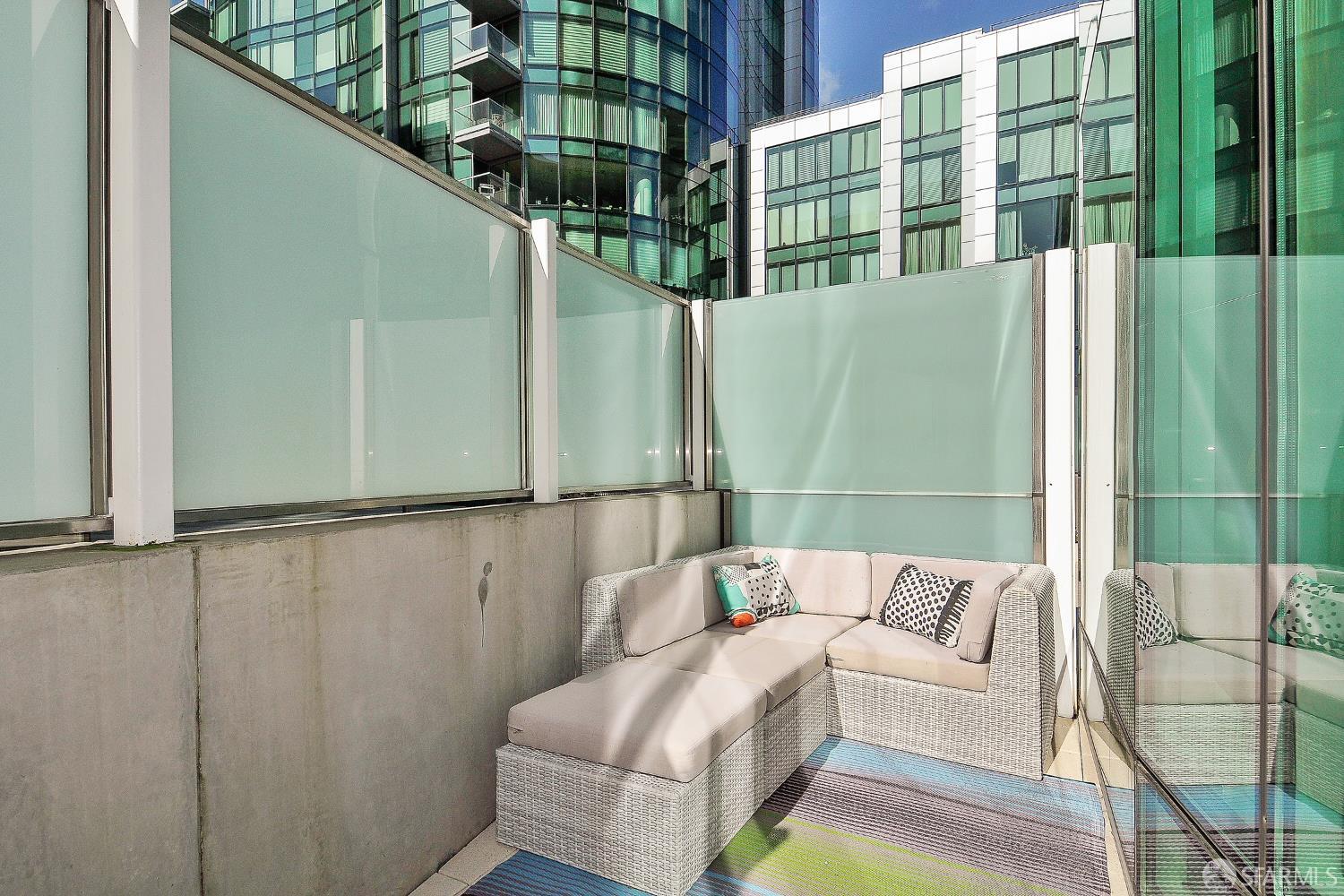 Detail Gallery Image 3 of 30 For 338 Spear St #3H,  San Francisco,  CA 94105 - 1 Beds | 1 Baths