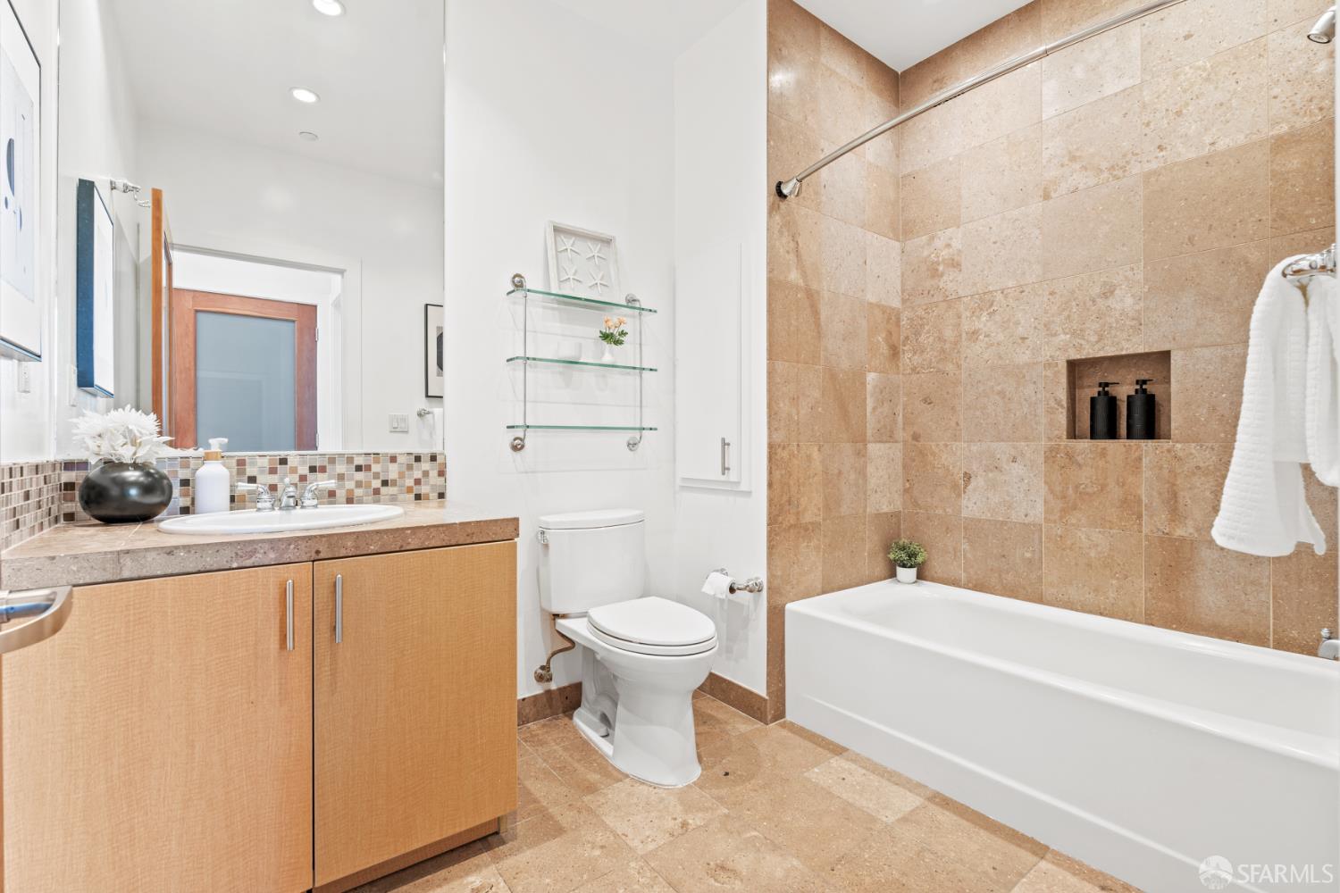 Detail Gallery Image 30 of 71 For 255 Berry St #701,  San Francisco,  CA 94158 - 2 Beds | 2 Baths