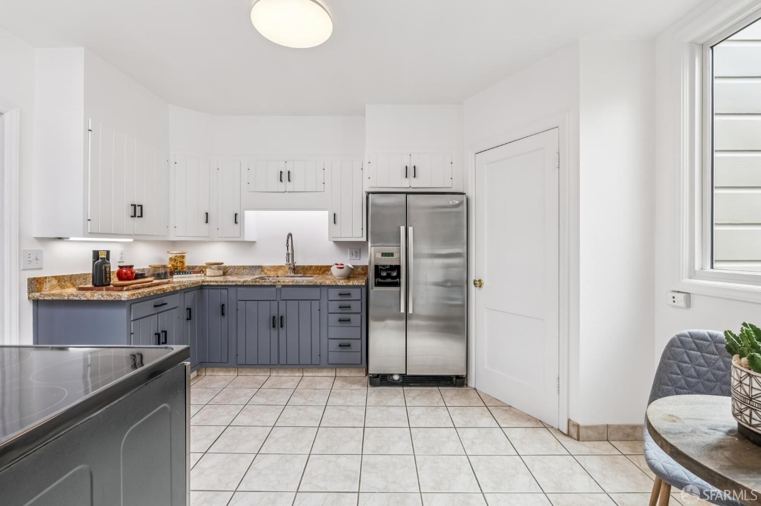 Detail Gallery Image 11 of 34 For 1116 Dolores St, San Francisco,  CA 94110 - 2 Beds | 1/1 Baths