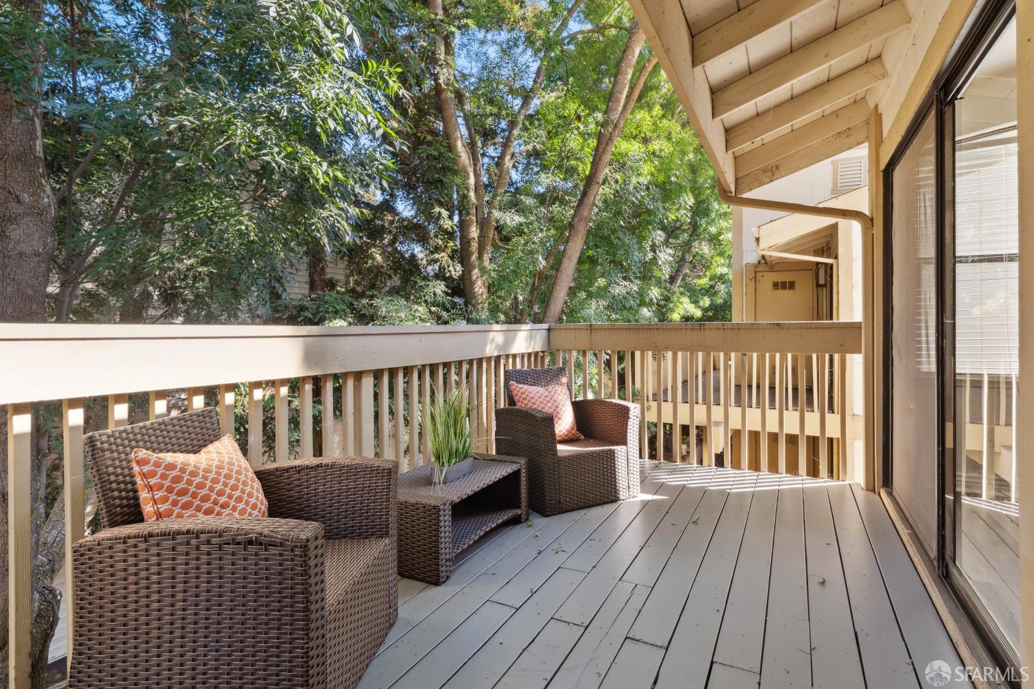 Detail Gallery Image 7 of 30 For 4510 Melody Dr #18,  Concord,  CA 94521 - 2 Beds | 2 Baths
