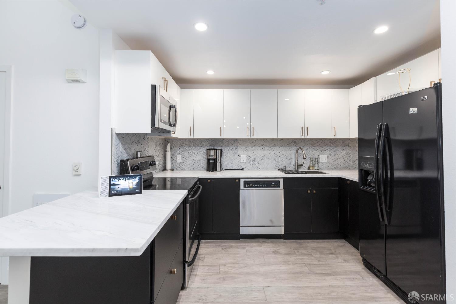 Detail Gallery Image 8 of 44 For 88 King St #108,  San Francisco,  CA 94107 - 2 Beds | 2 Baths