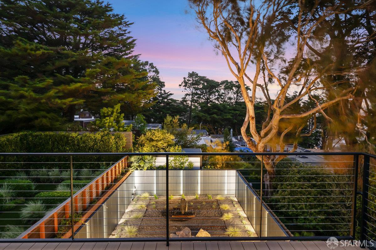 Detail Gallery Image 69 of 85 For 838 Duncan St, San Francisco,  CA 94131 - 3 Beds | 3 Baths