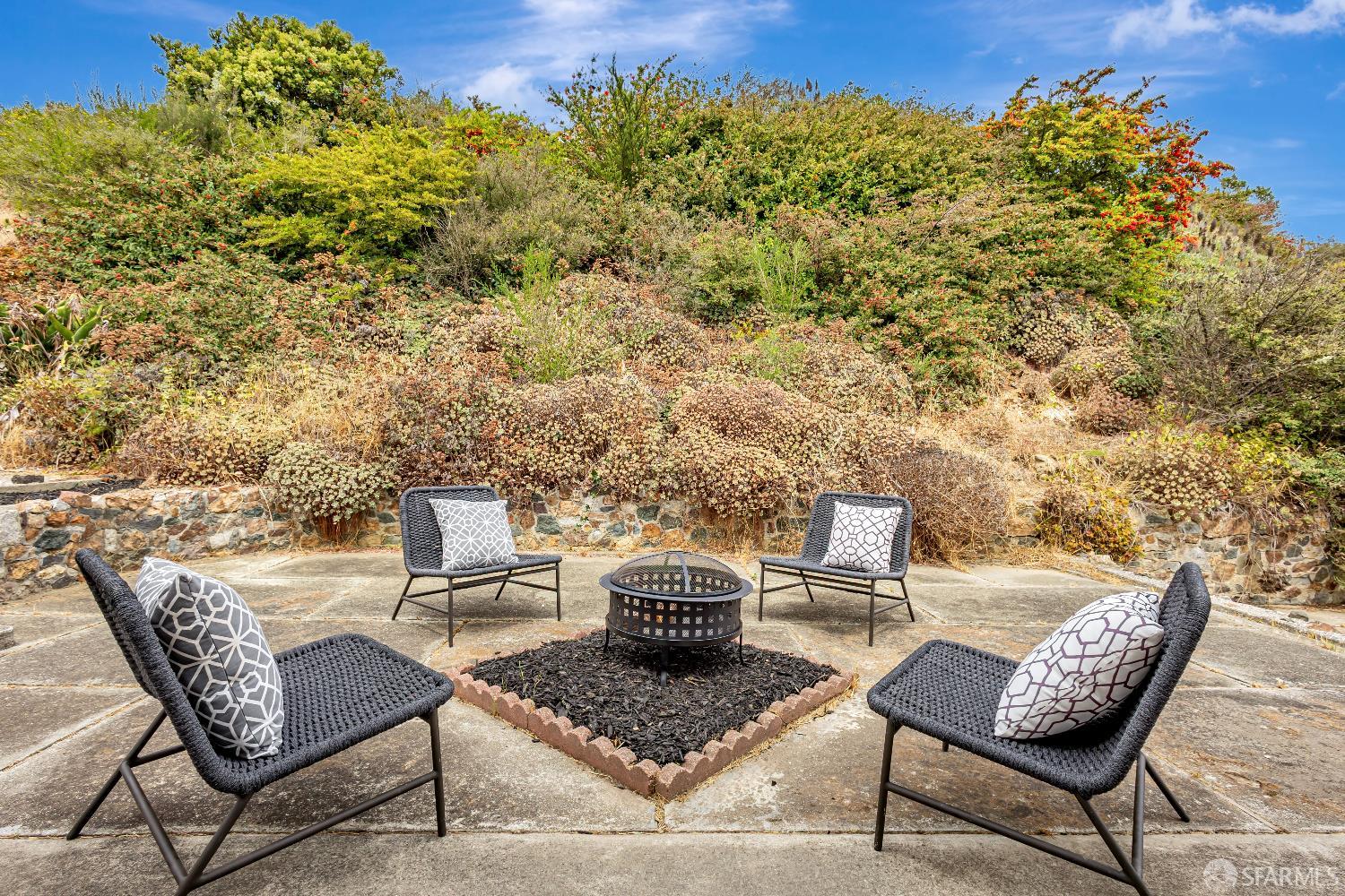 Detail Gallery Image 29 of 32 For 508 Rocca Ave, South San Francisco,  CA 94080 - 3 Beds | 2 Baths