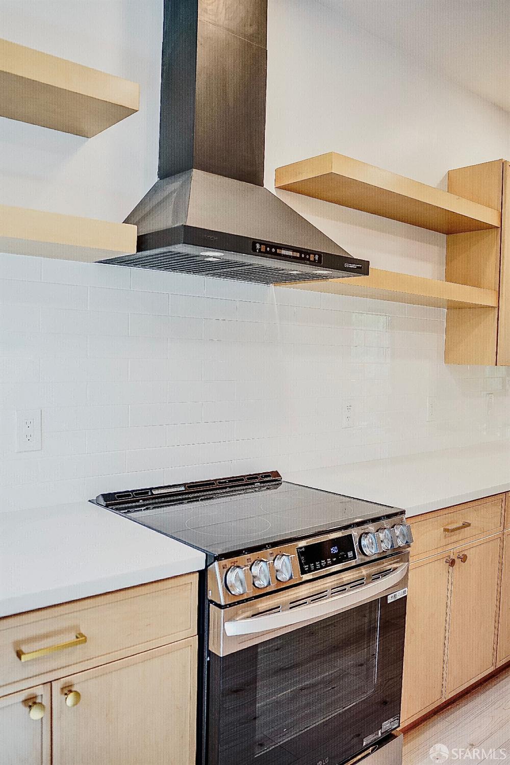 Detail Gallery Image 8 of 33 For 1517 Maxine Ave, San Mateo,  CA 94401 - 3 Beds | 2 Baths