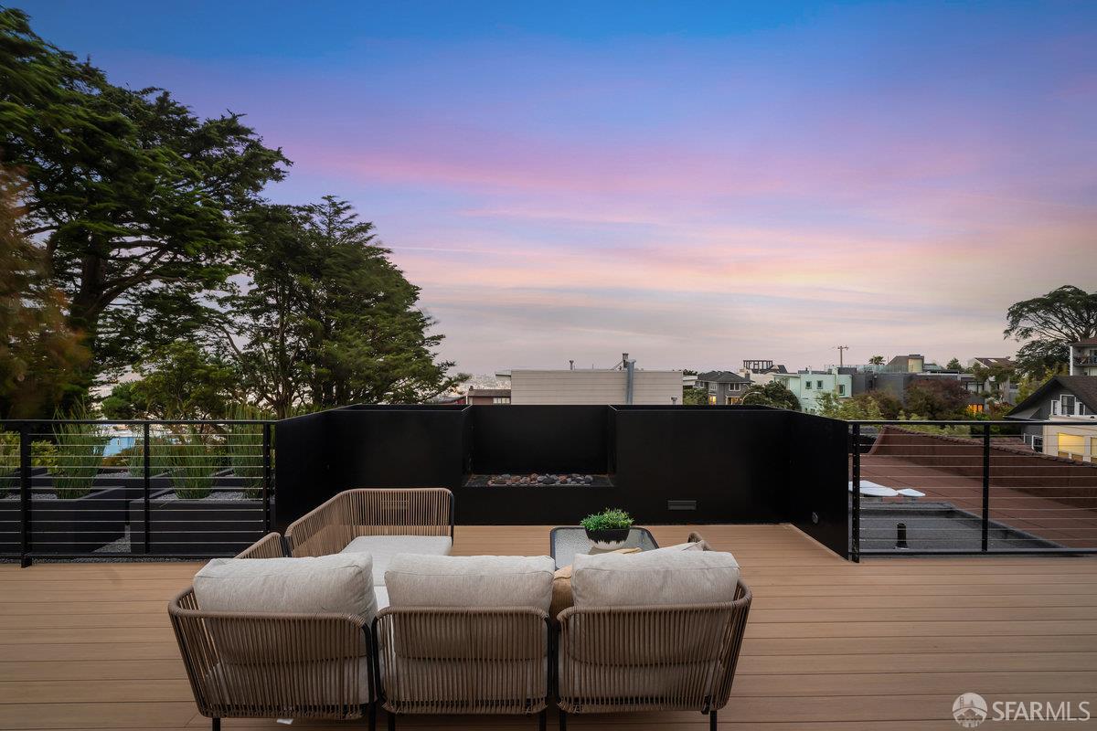 Detail Gallery Image 63 of 85 For 838 Duncan St, San Francisco,  CA 94131 - 3 Beds | 3 Baths