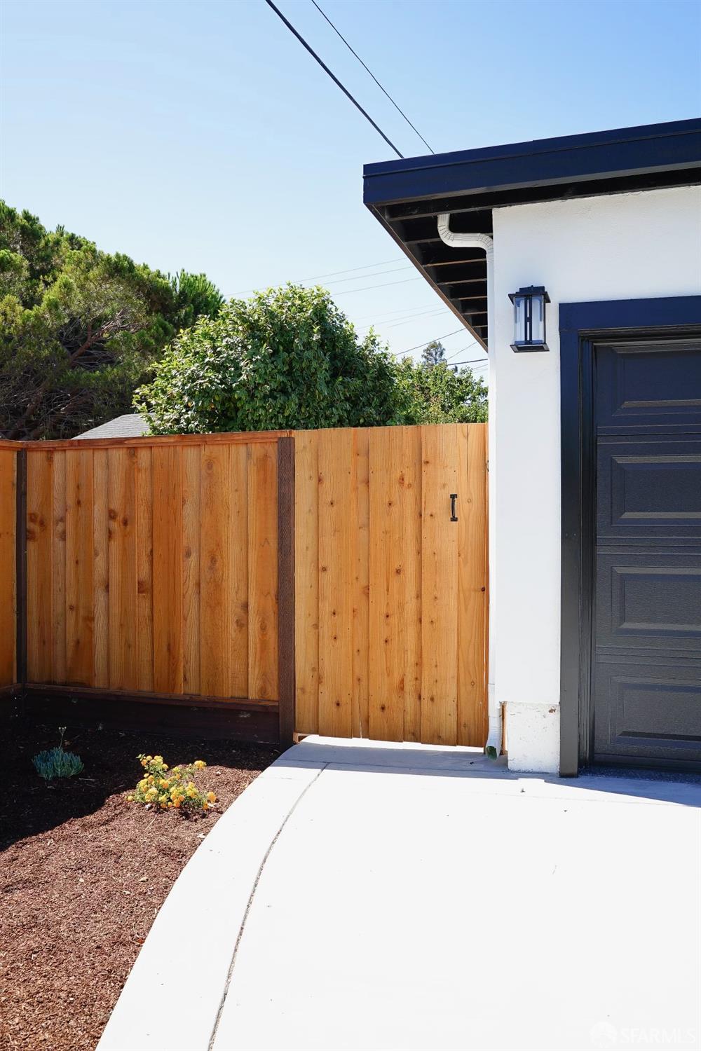 Detail Gallery Image 29 of 33 For 1517 Maxine Ave, San Mateo,  CA 94401 - 3 Beds | 2 Baths