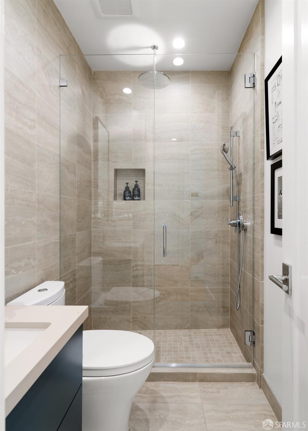 Photo #12: 425066115 Listing: Photo #12