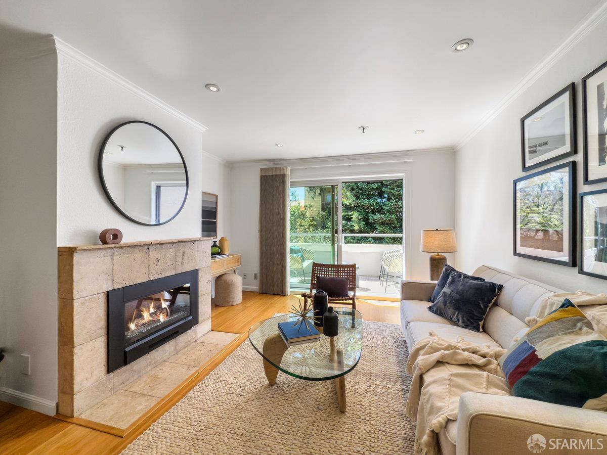 Detail Gallery Image 2 of 37 For 360 Guerrero St #414,  San Francisco,  CA 94103 - 2 Beds | 1 Baths