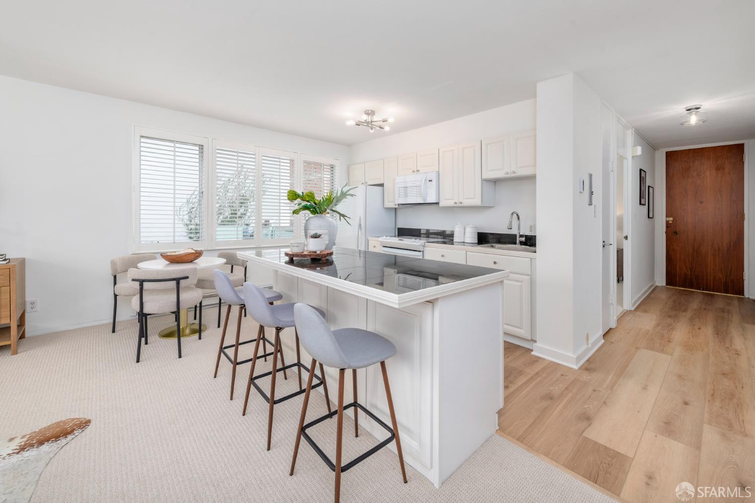 Detail Gallery Image 3 of 18 For 1001 Pine St #609,  San Francisco,  CA 94109 - 1 Beds | 1 Baths