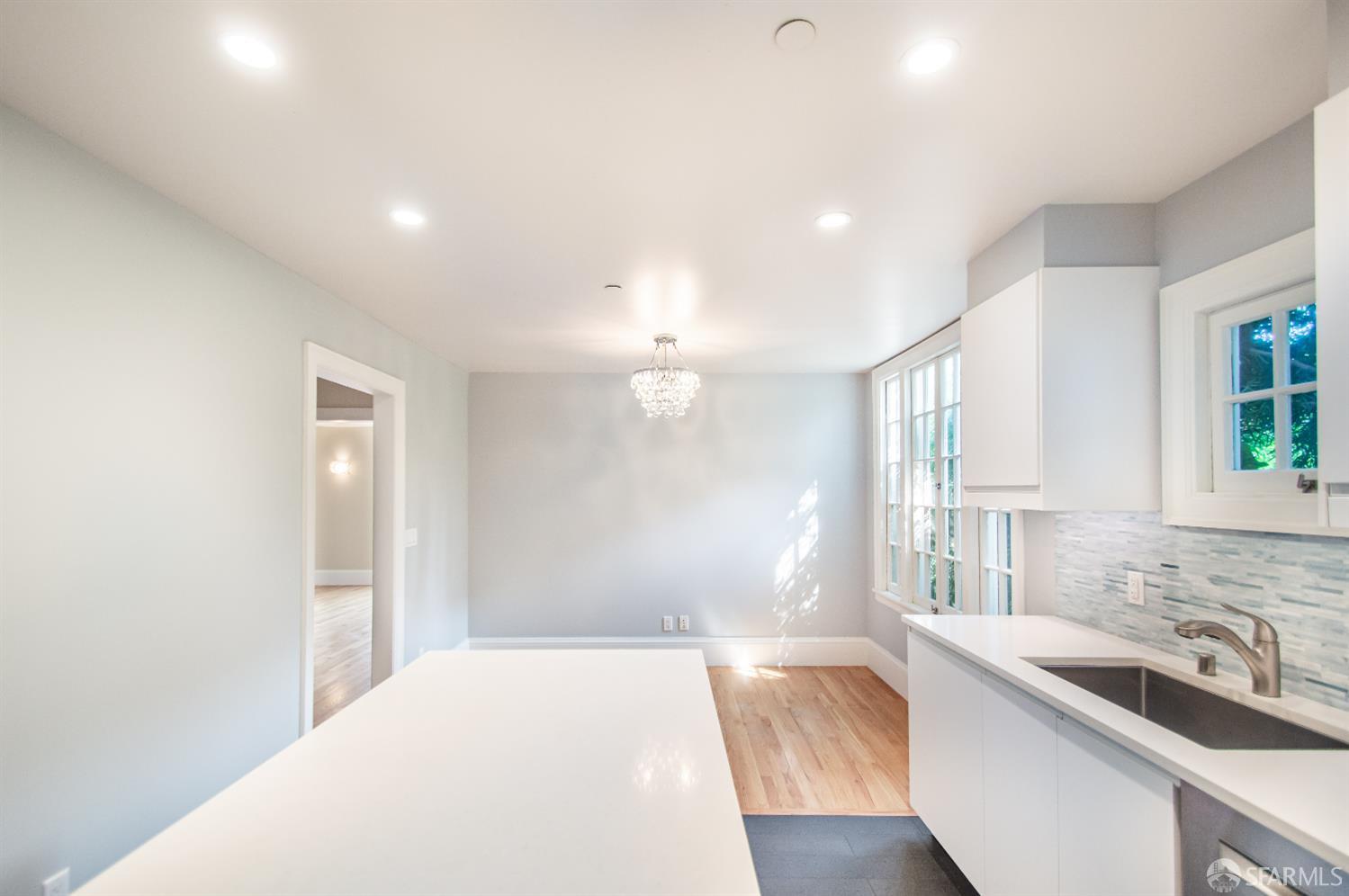Detail Gallery Image 17 of 87 For 2740 Union St, San Francisco,  CA 94123 - – Beds | – Baths