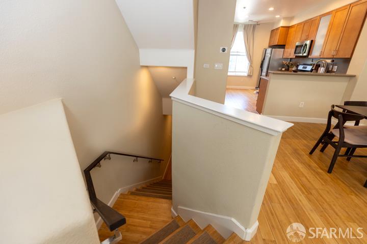 Detail Gallery Image 10 of 31 For 22832 Evanswood Rd, Hayward,  CA 94541 - 2 Beds | 2/1 Baths